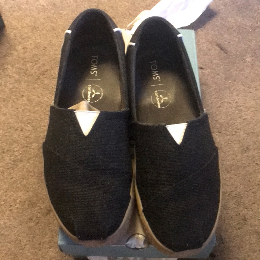 Toms slip on shoes